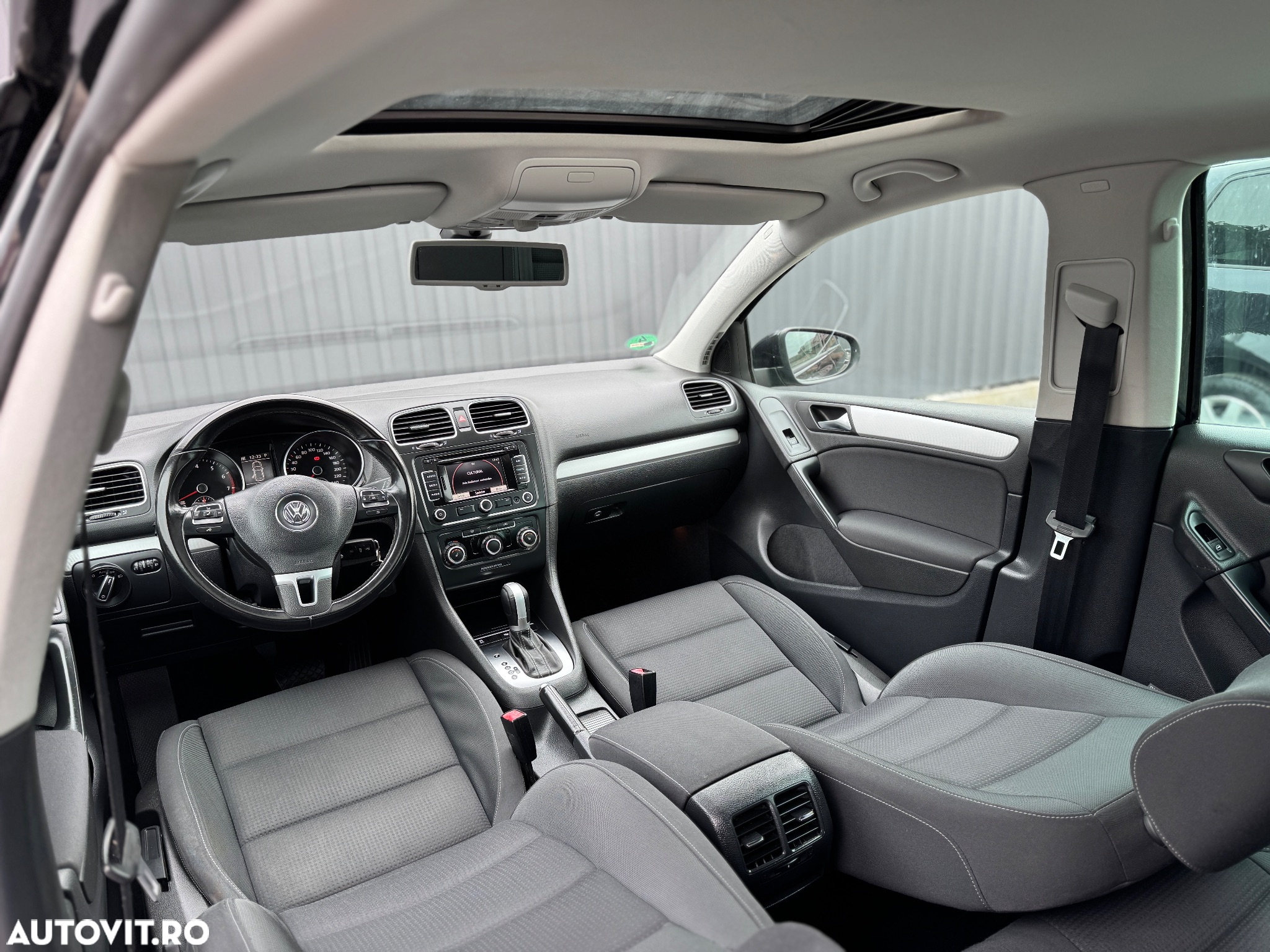 Volkswagen Golf - 9