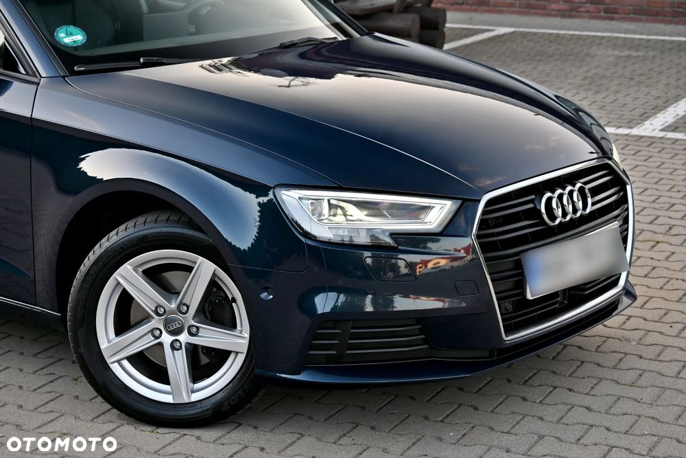 Audi A3 Sportback 2.0 TDI S tronic design - 13