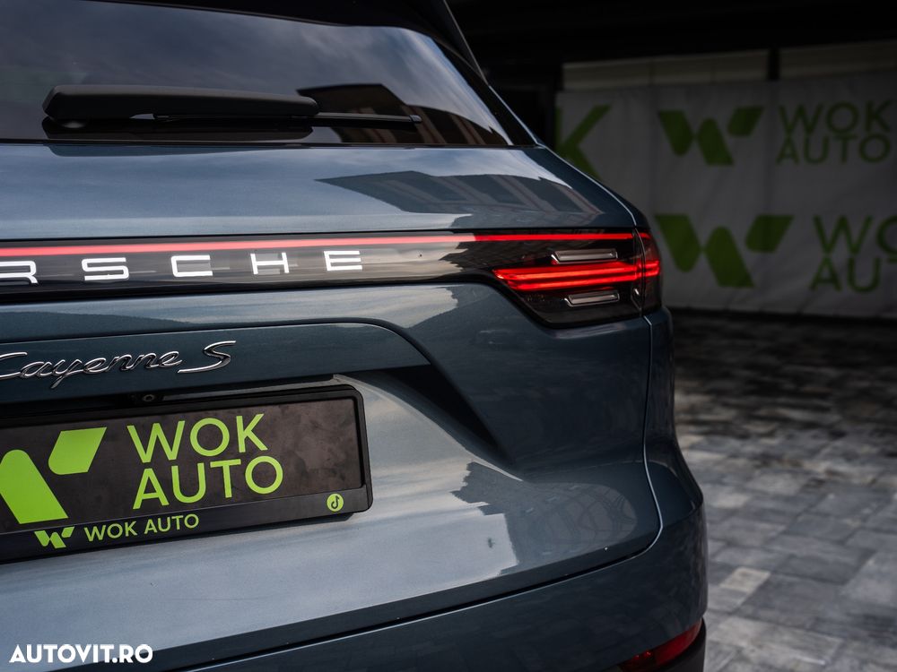 Porsche Cayenne - 14