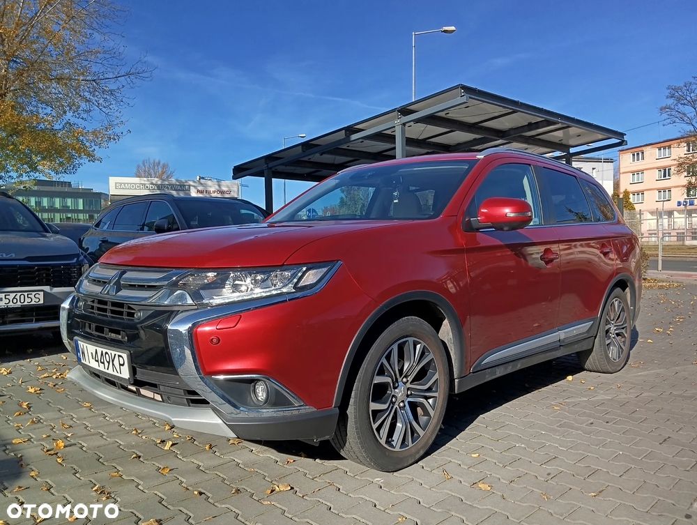 Mitsubishi Outlander 2.0 Intense + Navi 4WD CVT - 1