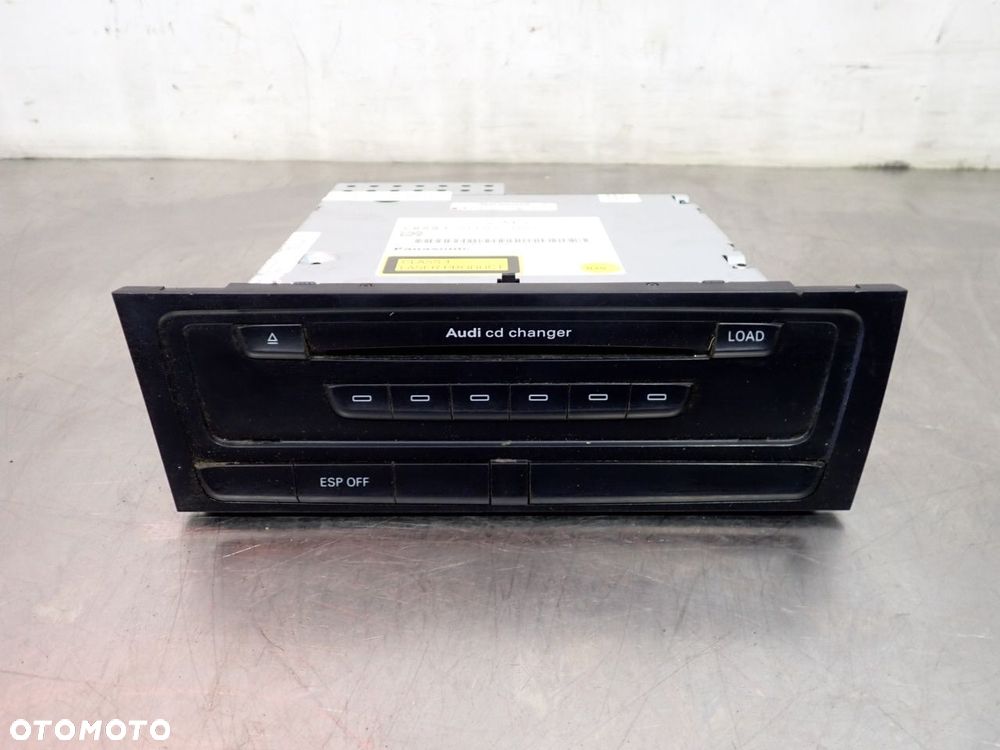 ZMIENIARKA CD AUDI A4 B8 - 2