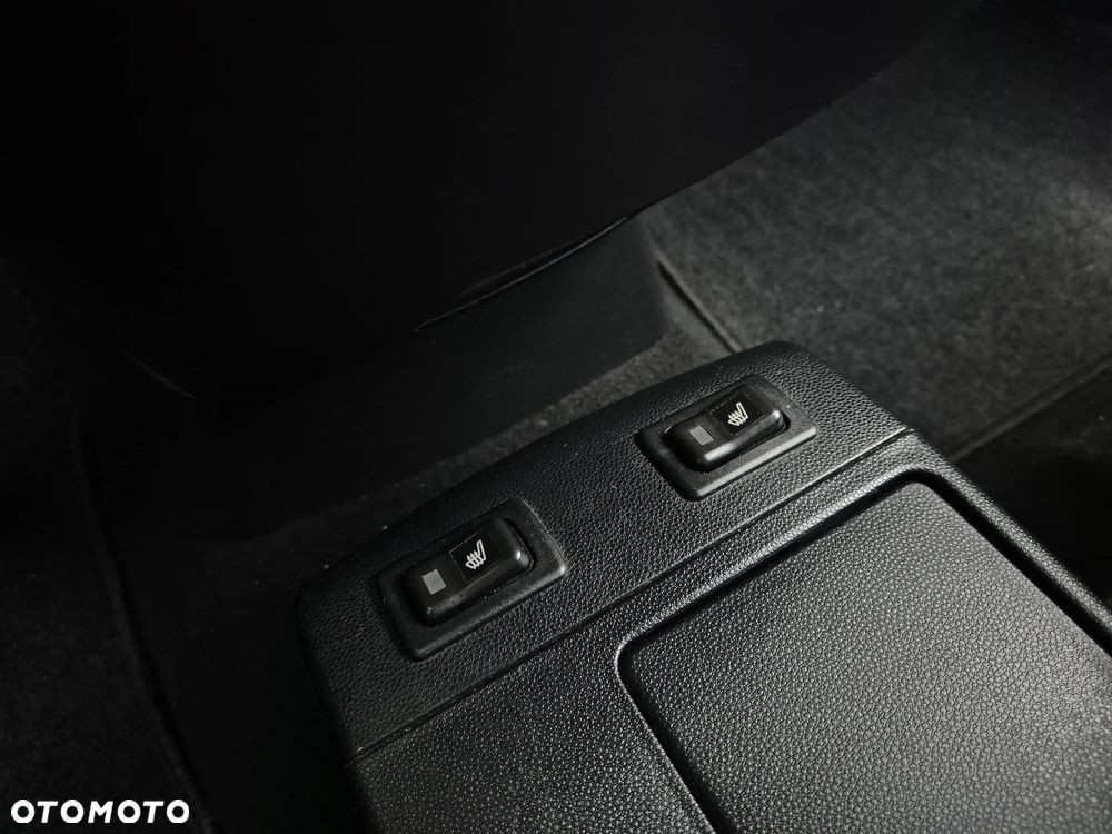 Mazda 5 2.0 Sport - 14