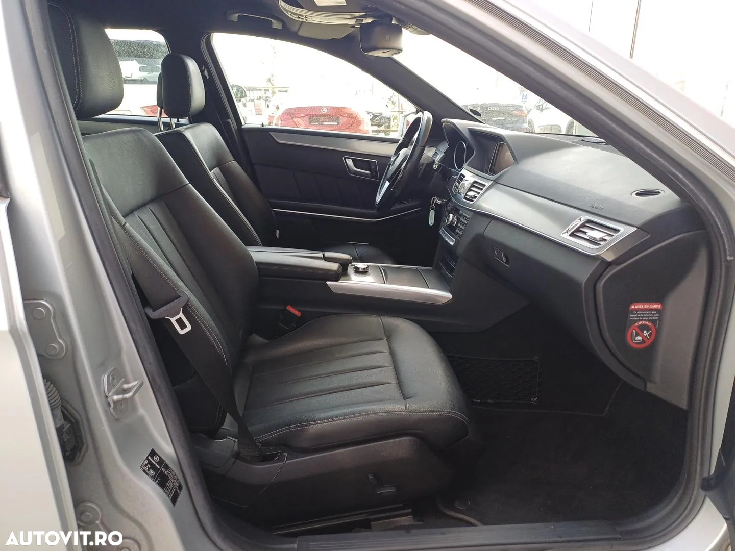 Mercedes-Benz E 220 CDI DPF BlueEFFICIENCY 7G-TRONIC Avantgarde - 21
