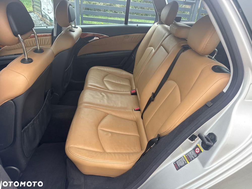Mercedes-Benz Klasa E 500 4-Matic T Avantgarde - 14
