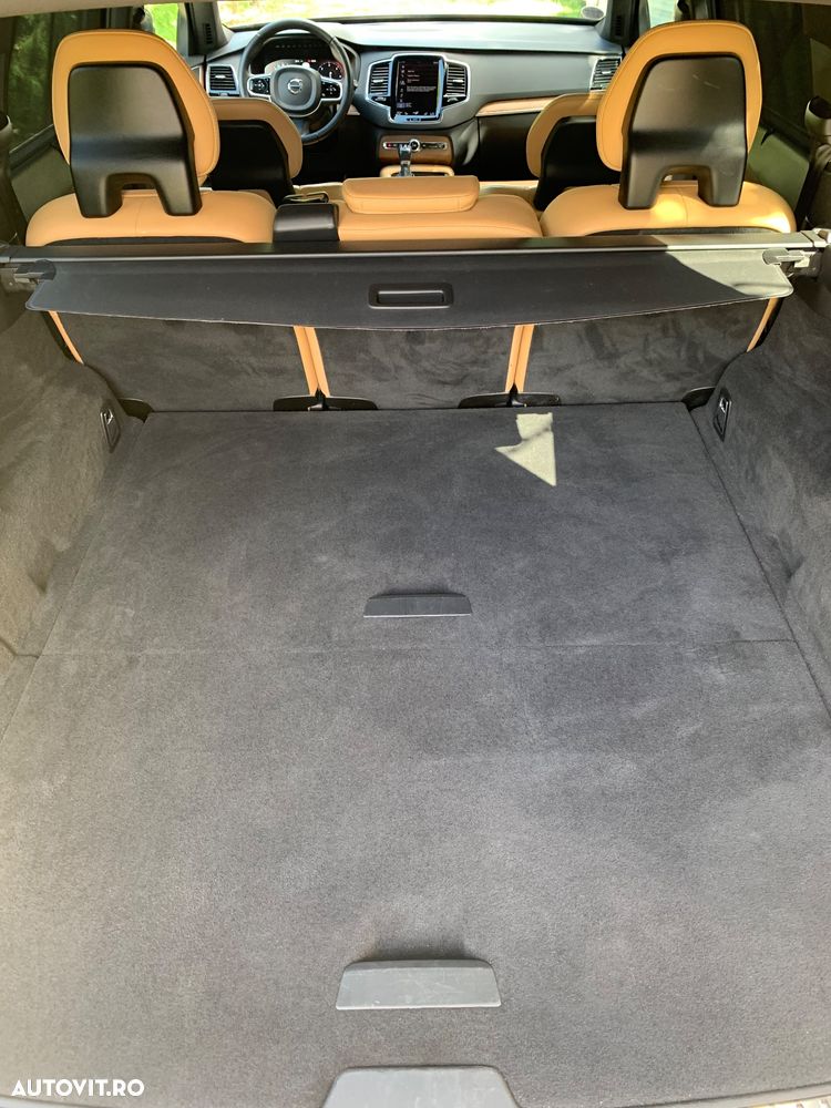 Volvo XC 90 D5 AWD Geartronic Momentum - 10