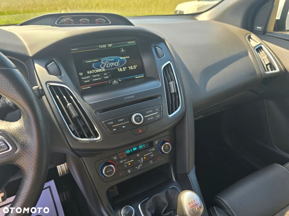 Ford Focus - 14