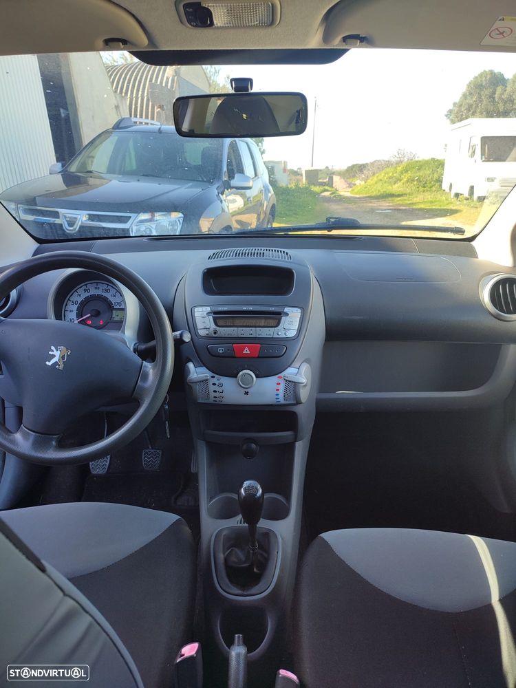 Peugeot 107 1.0 Urban Style - 2