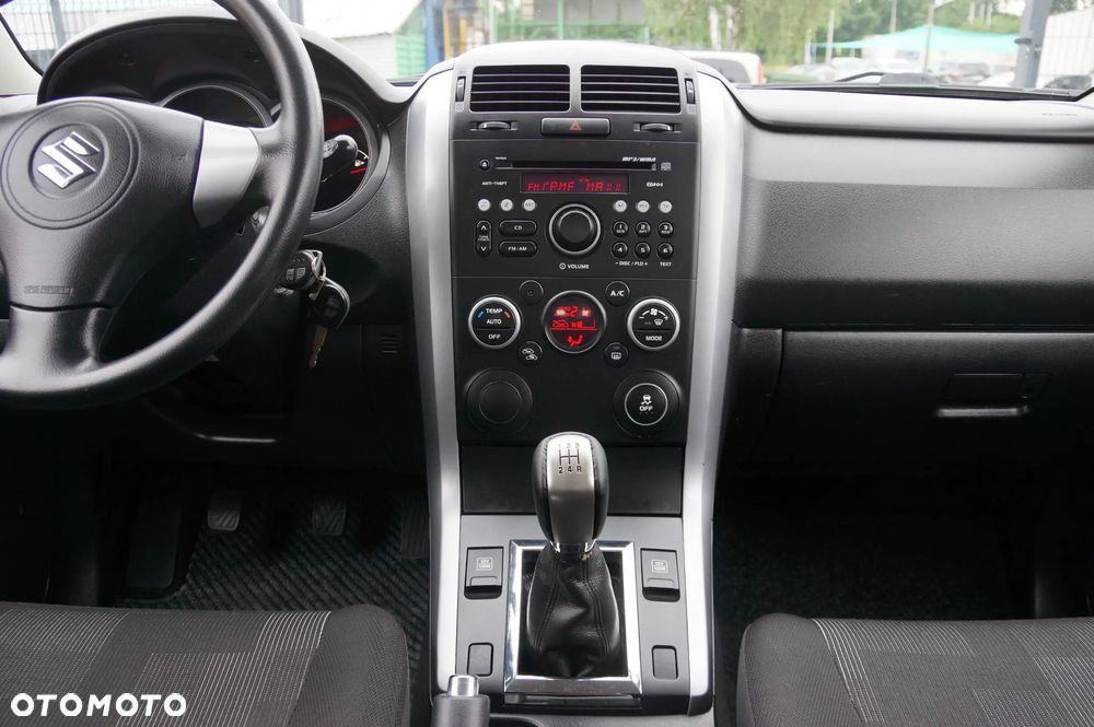 Suzuki Grand Vitara 1.6 Comfort - 13