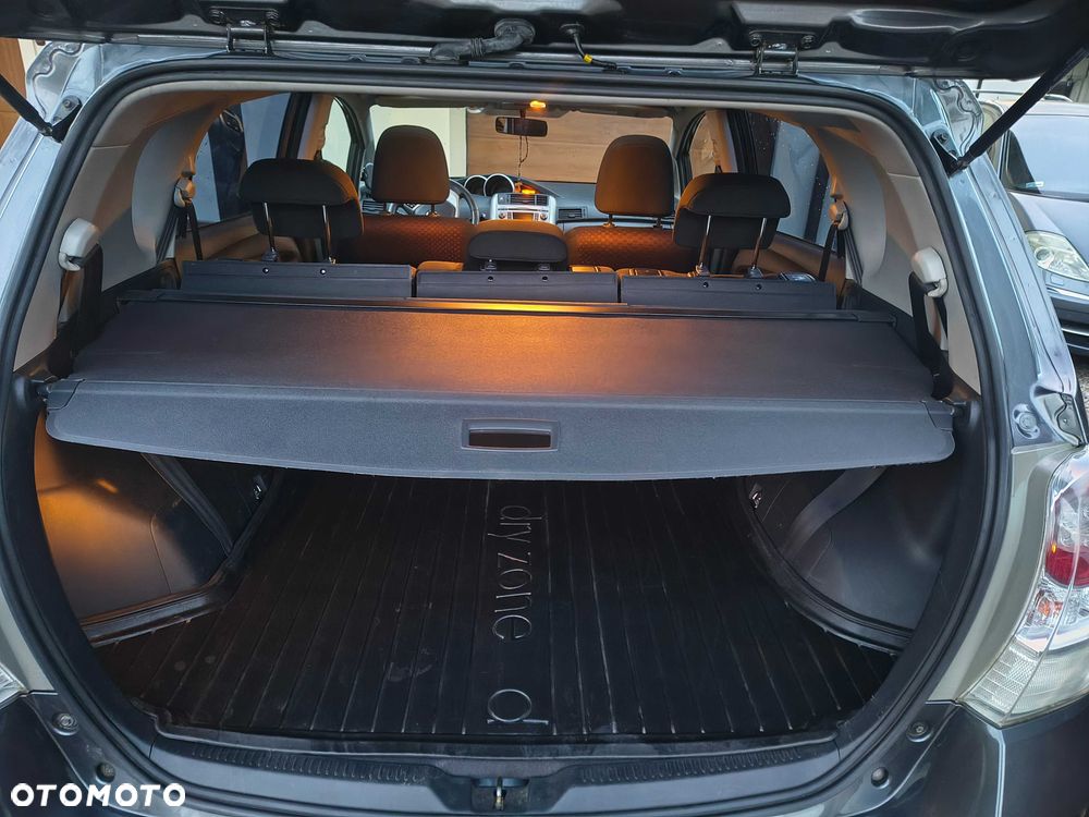 Toyota Verso 2010 photo 5