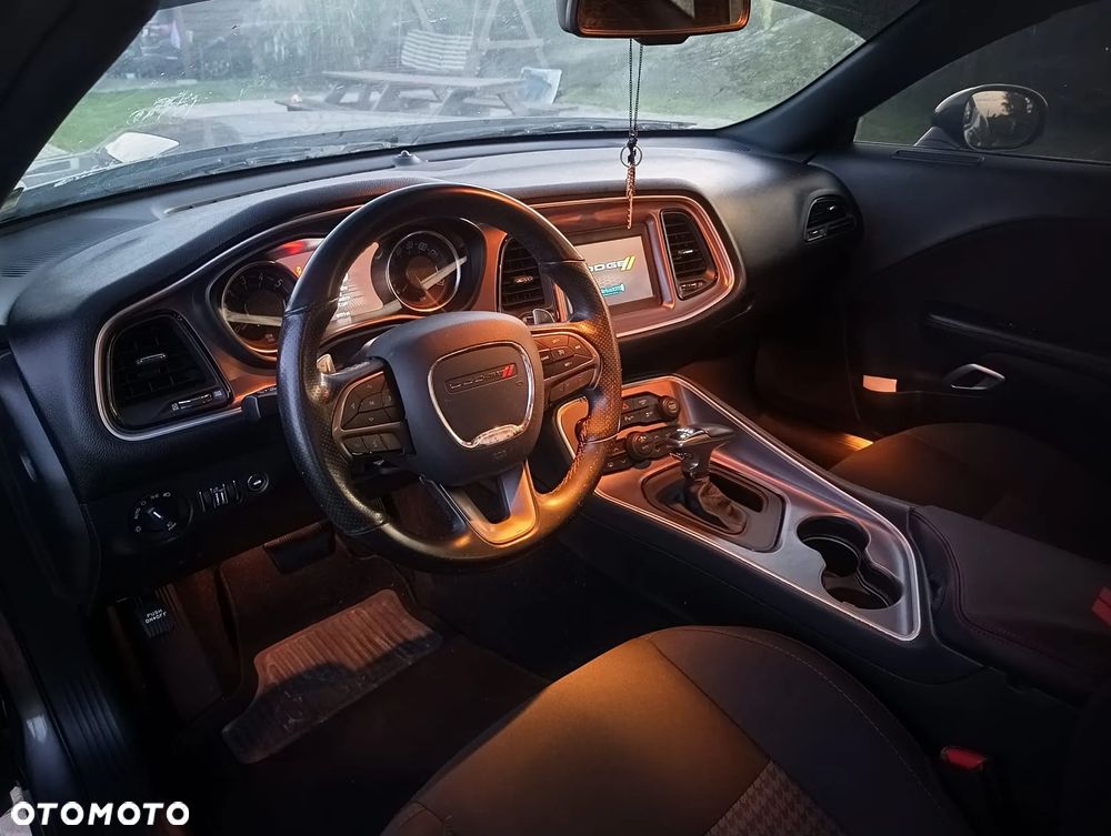 Dodge Challenger 3.6 SXT - 10