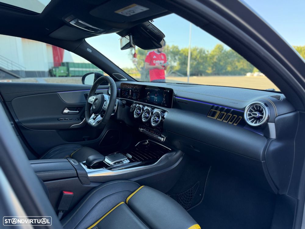 Mercedes-Benz A 45 AMG S 4Matic+ Speedshift DCT 8G Line Premium - 13