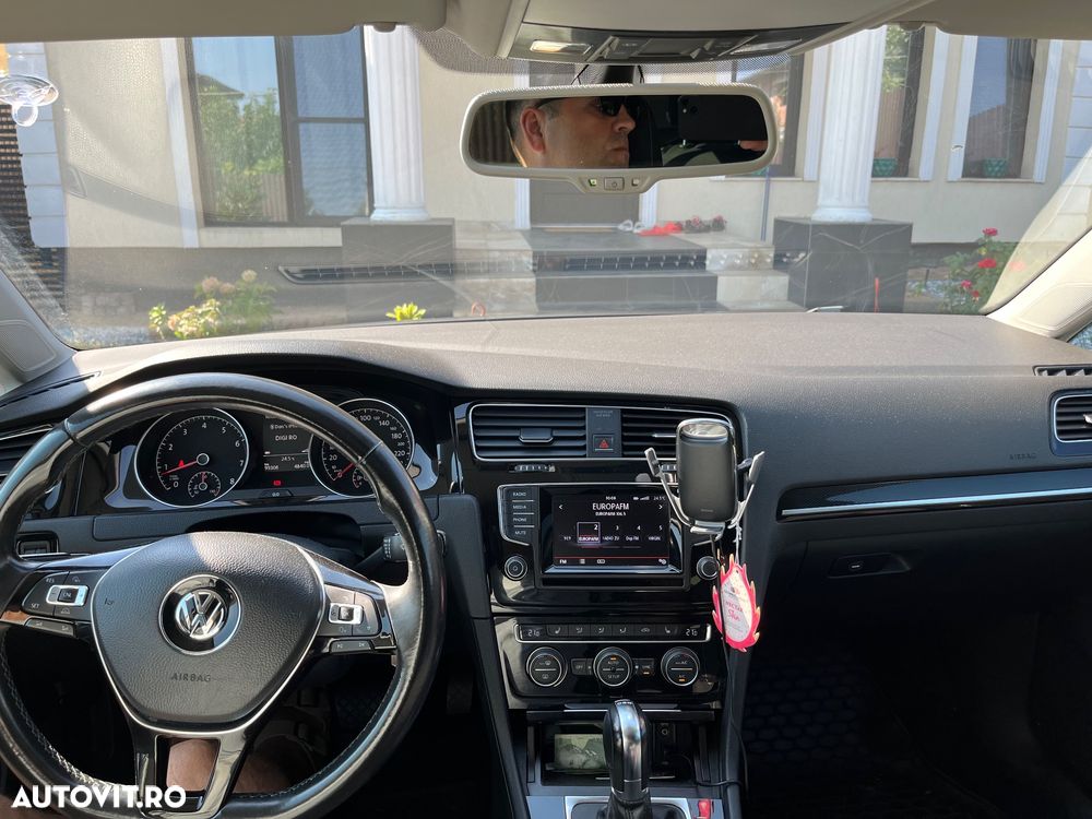 Volkswagen Golf - 13