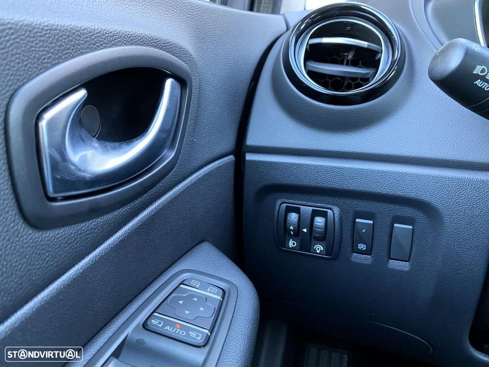 Renault Captur 1.3 TCe Initiale Paris EDC - 29