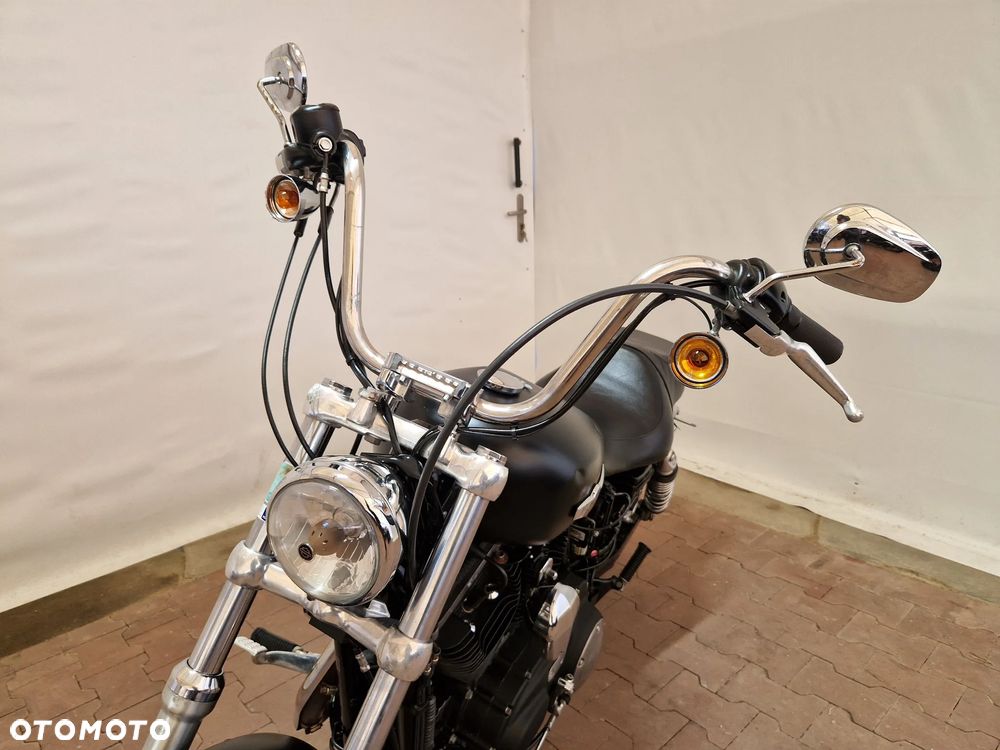 Harley-Davidson Sportster Custom 1200C - 11