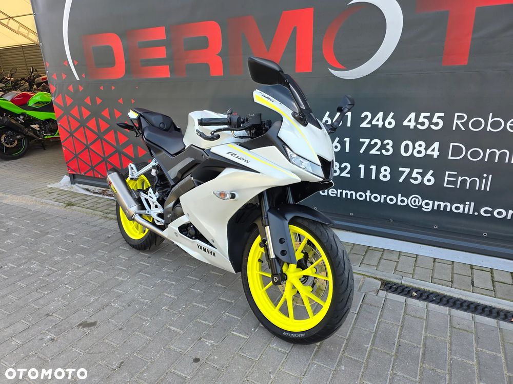 Yamaha YZF - 1