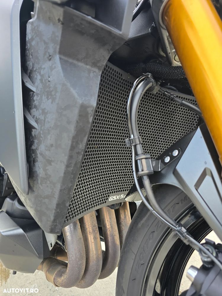 Suzuki GSX-S 1000 - 8