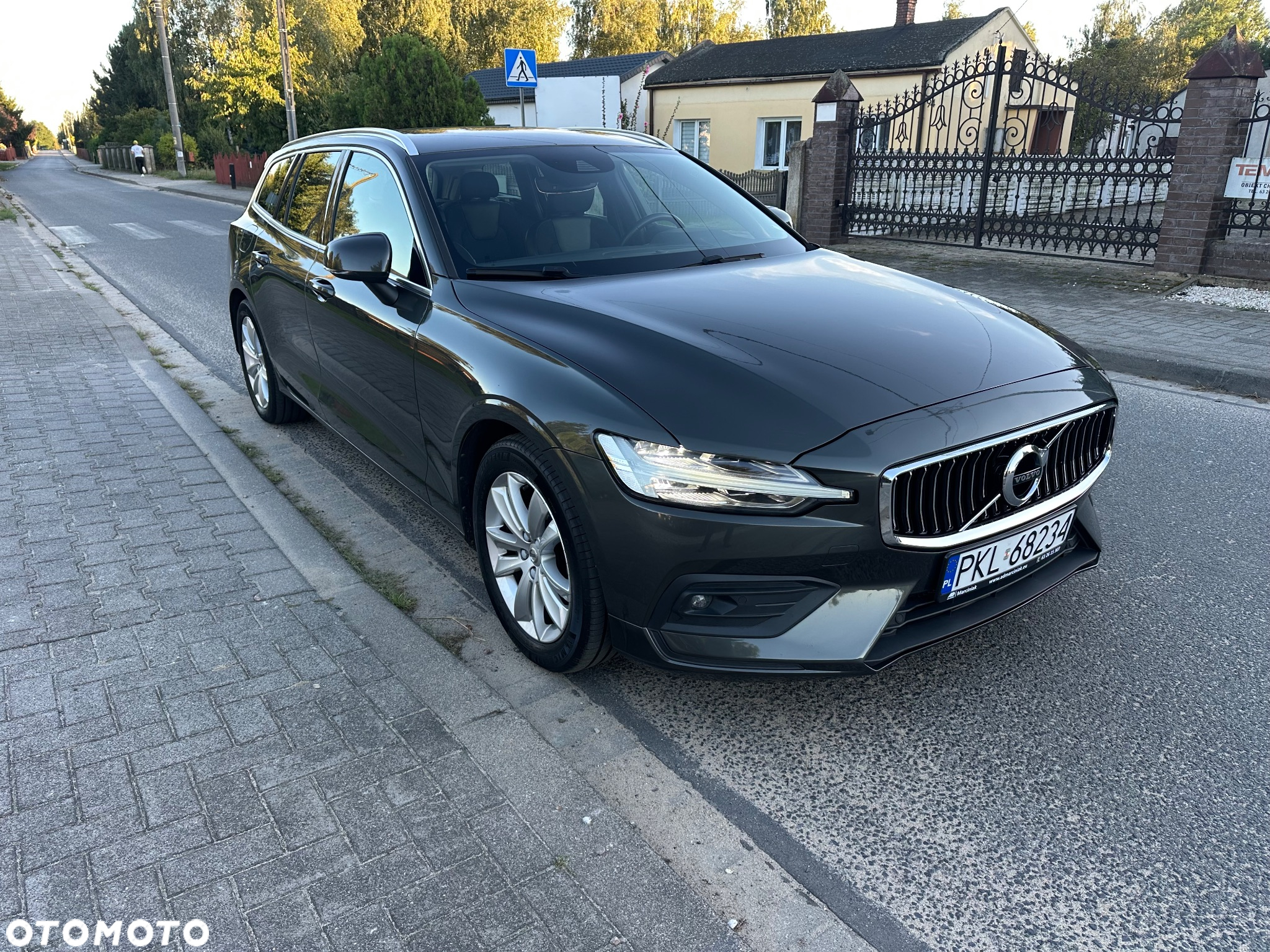 Volvo V60 D3 Drive-E Momentum - 3