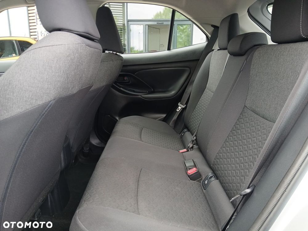 Toyota Yaris Cross Hybrid 1.5 Comfort - 16