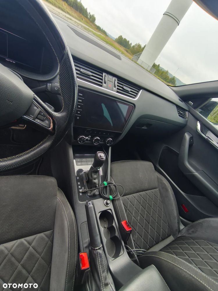 Skoda Octavia 2.0 TDI 4x4 RS DSG - 11