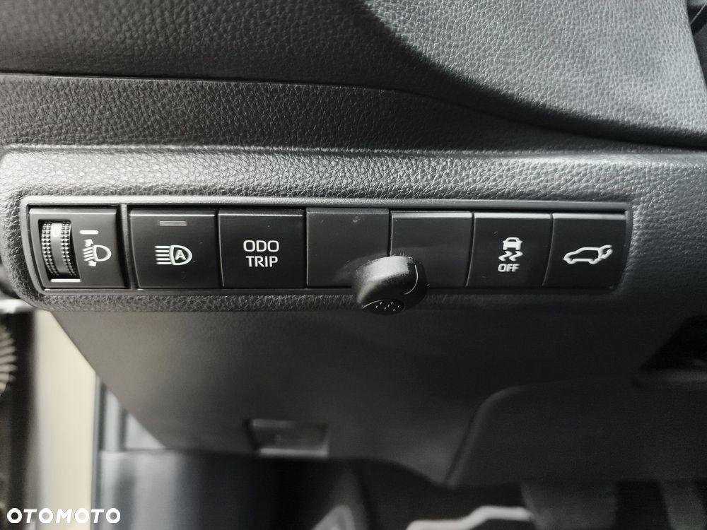 Toyota Corolla 2.0 Hybrid Style - 20