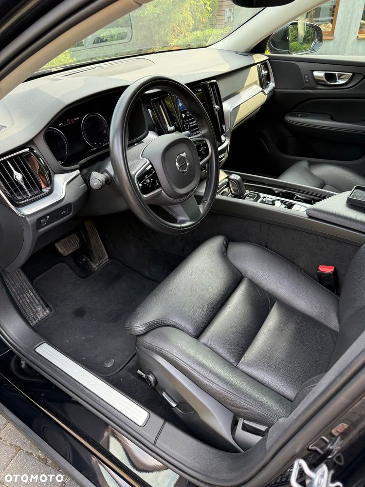 Volvo V60 B4 D Geartronic Momentum Pro - 18