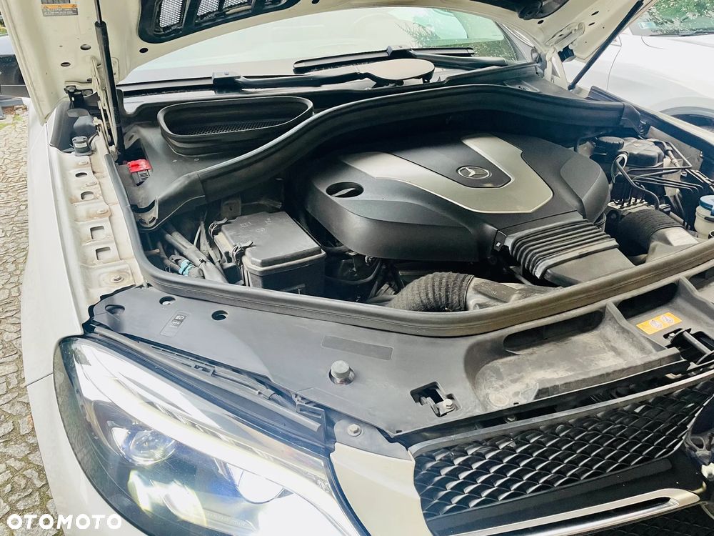 Mercedes-Benz GLE - 23