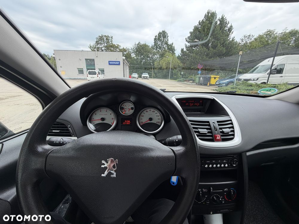 Peugeot 207 1.4 16V Trendy - 19