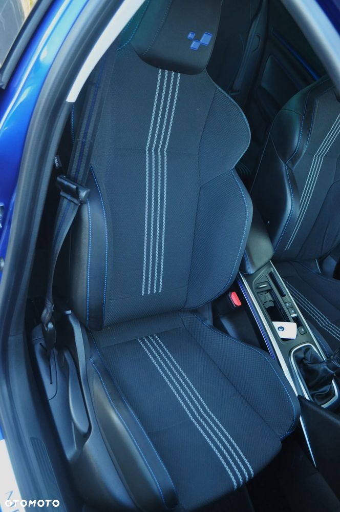 Renault Megane ENERGY dCi 130 GT LINE - 30