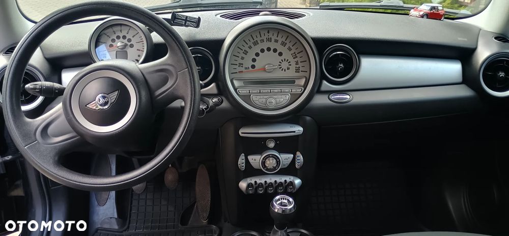 MINI ONE Standard - 7