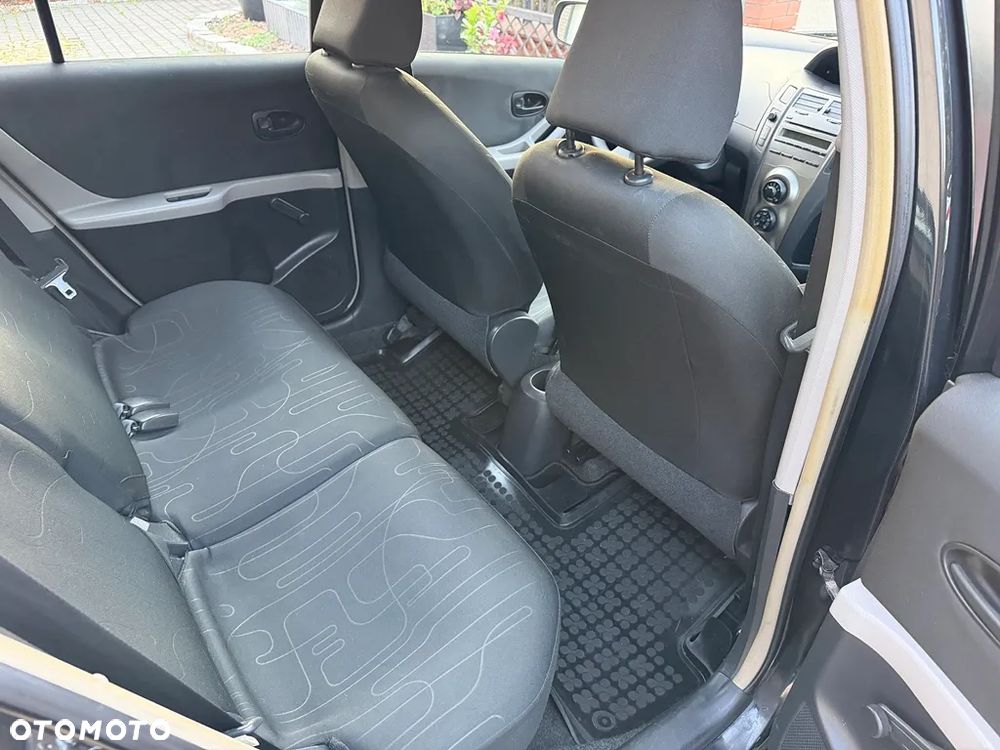 Toyota Yaris 1.33 Luna - 15