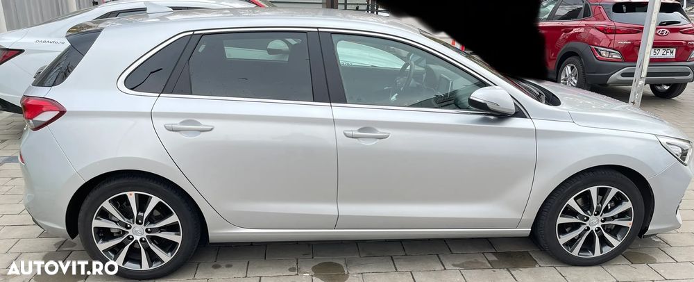 Hyundai i30 1.4 T-GDI 140CP 5DR 7DCT Exclusive+ - 6