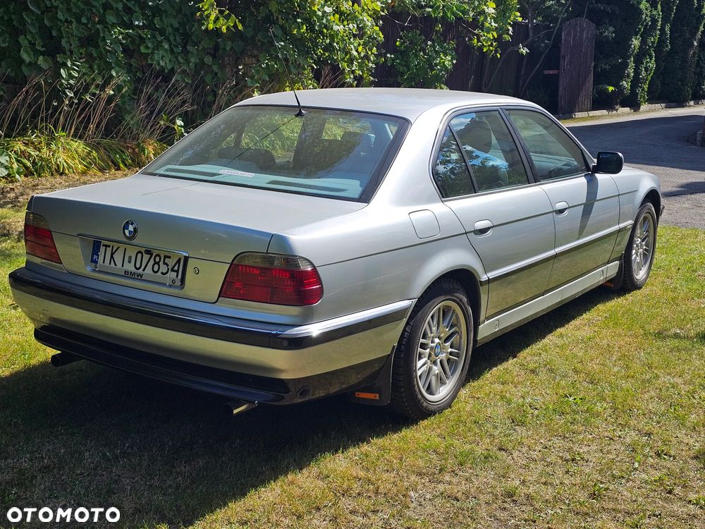 BMW Seria 7 - 4