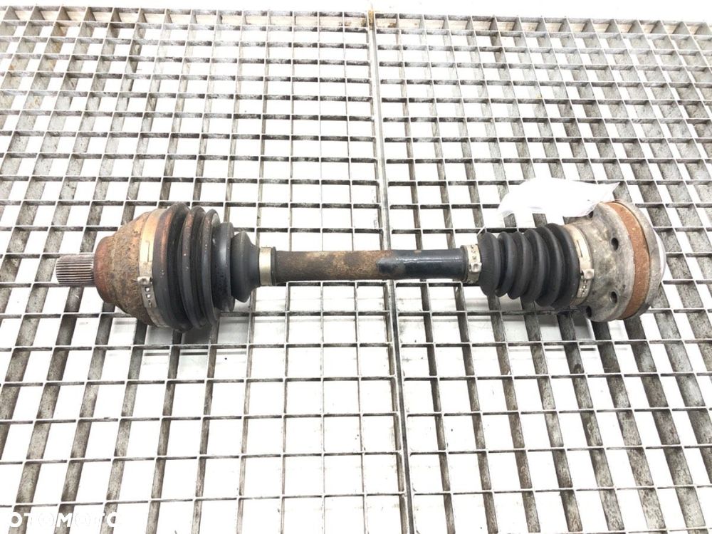 PÓŁOŚ LEWY PRZÓD - 143.00 PLN - SKODA OCTAVIA III (5E3, NL3, NR3) 2012 - 2022 1.8 TSI 132 kW - 1