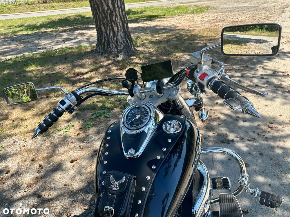 Suzuki VL 800 Volusia - Boulevard C50 - 3