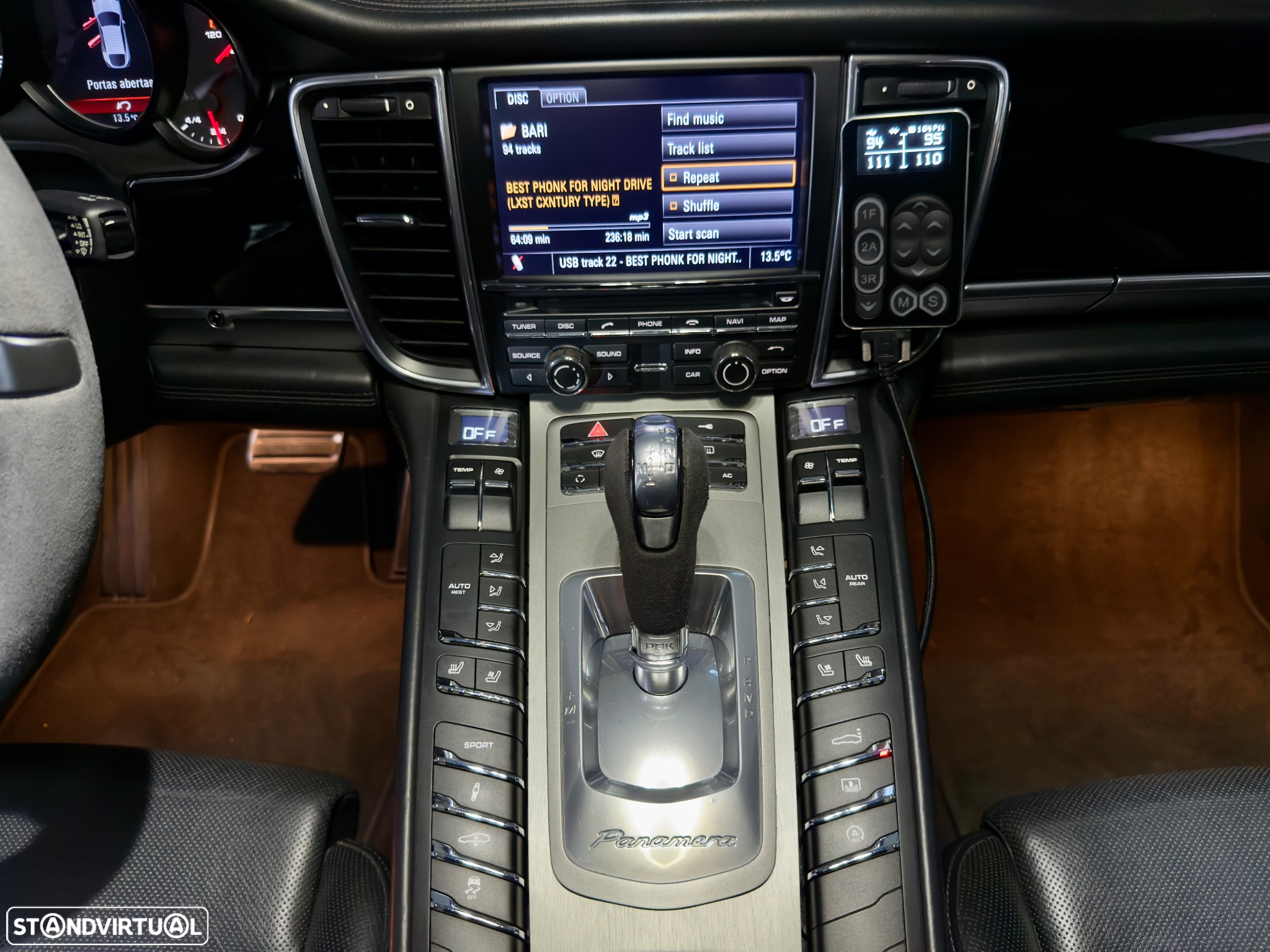 Porsche Panamera Turbo PDK - 11