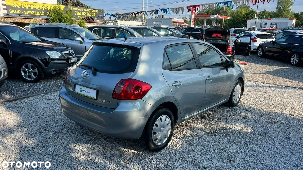 Toyota Auris - 17
