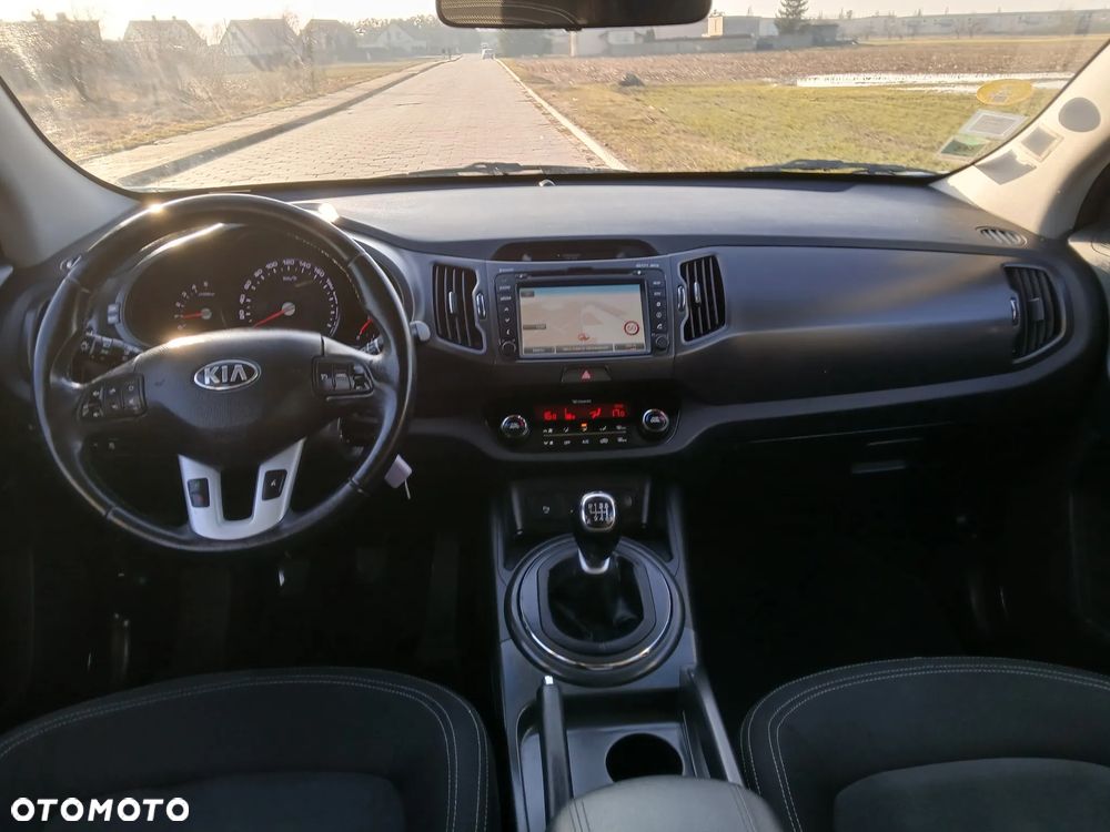 Kia Sportage 1.7 CRDI 2WD ISG Dream-Team Edition - 16