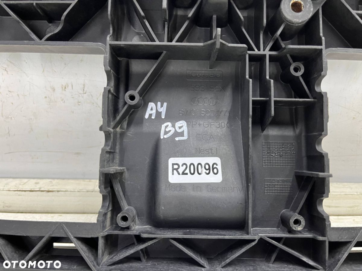 Osłona chłodnicy Audi A4 B9 15-19r.  obudowa ramka żaluzji atrapy zderzaka pasa przedniego 8w0807771 - 14