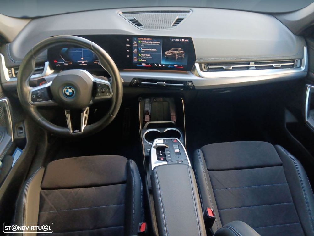 BMW iX1 xDrive30 Pack Desportivo M - 13