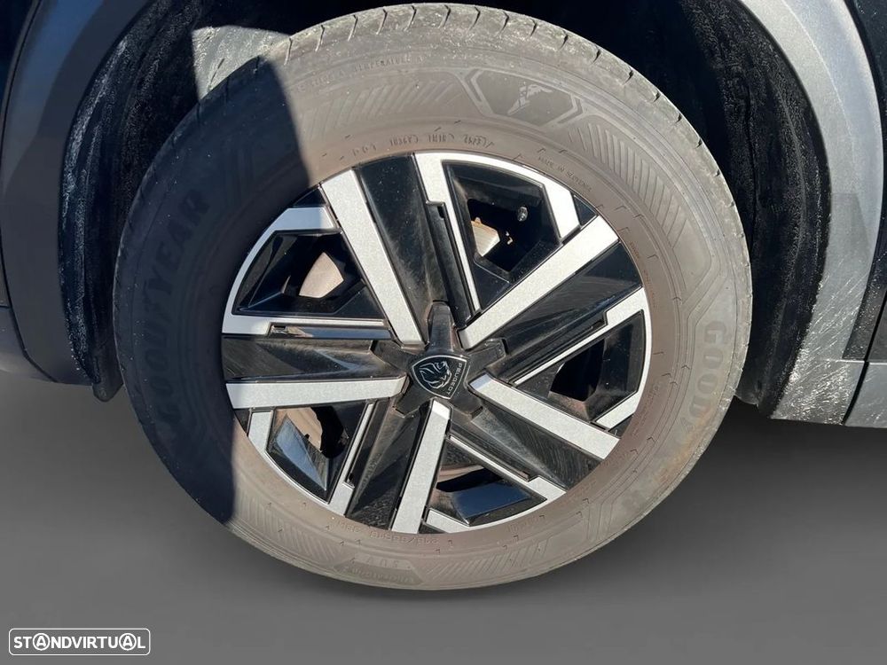 Peugeot 2008 1.2 PureTech Active - 16