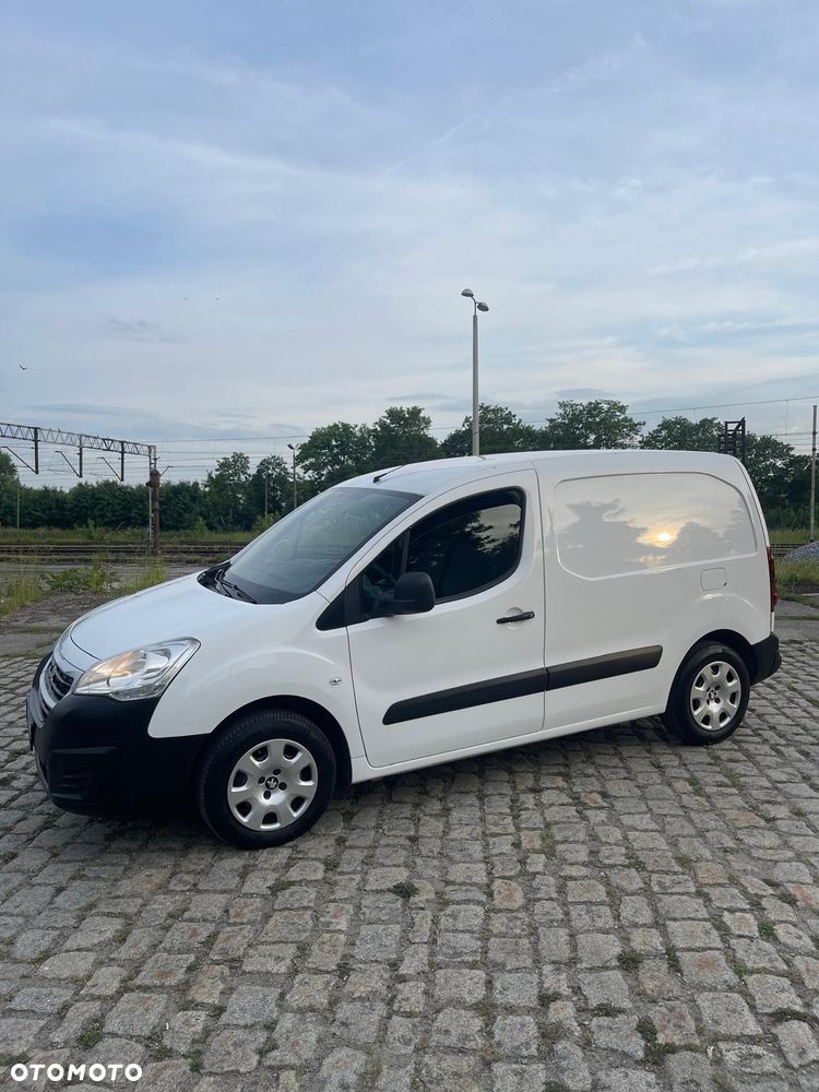 Peugeot PARTNER - 11