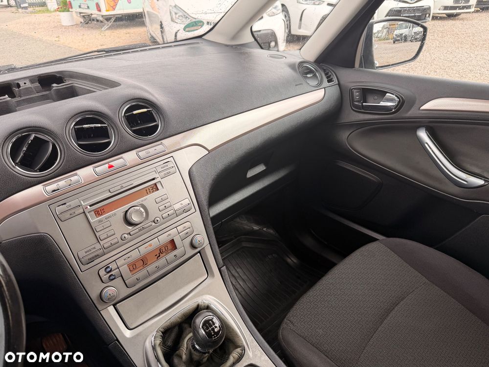 Ford Galaxy 2.0 TDCi Trend - 25