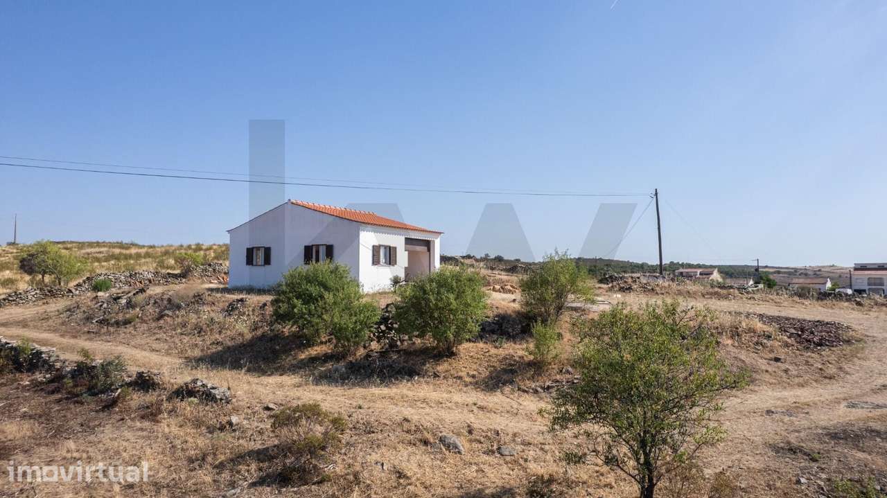 Refúgio Único:1.685m2  área total e construção com 126m2–A sua "Tela e - Grande imagem: 3/33