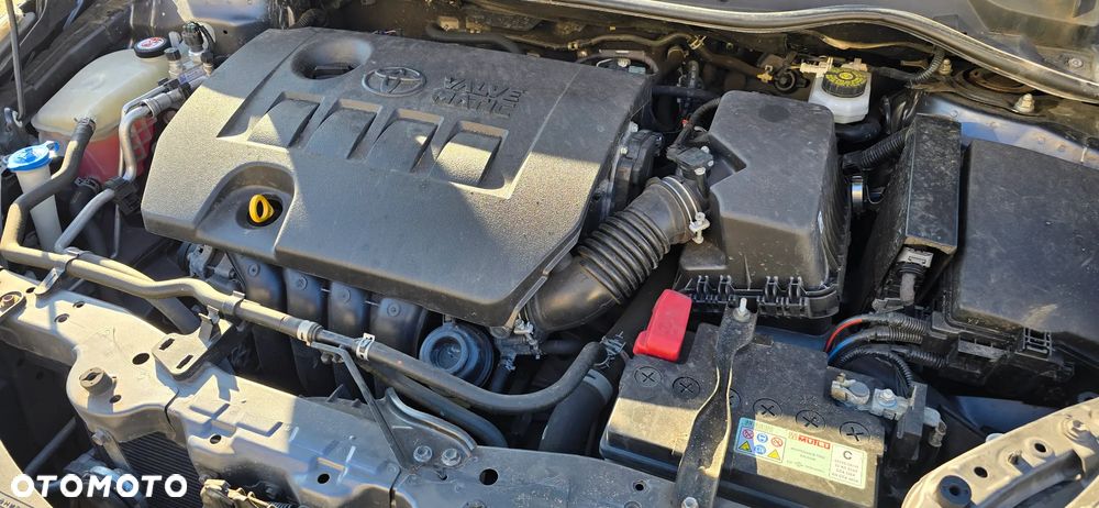 Toyota Corolla 1.6 Active - 6