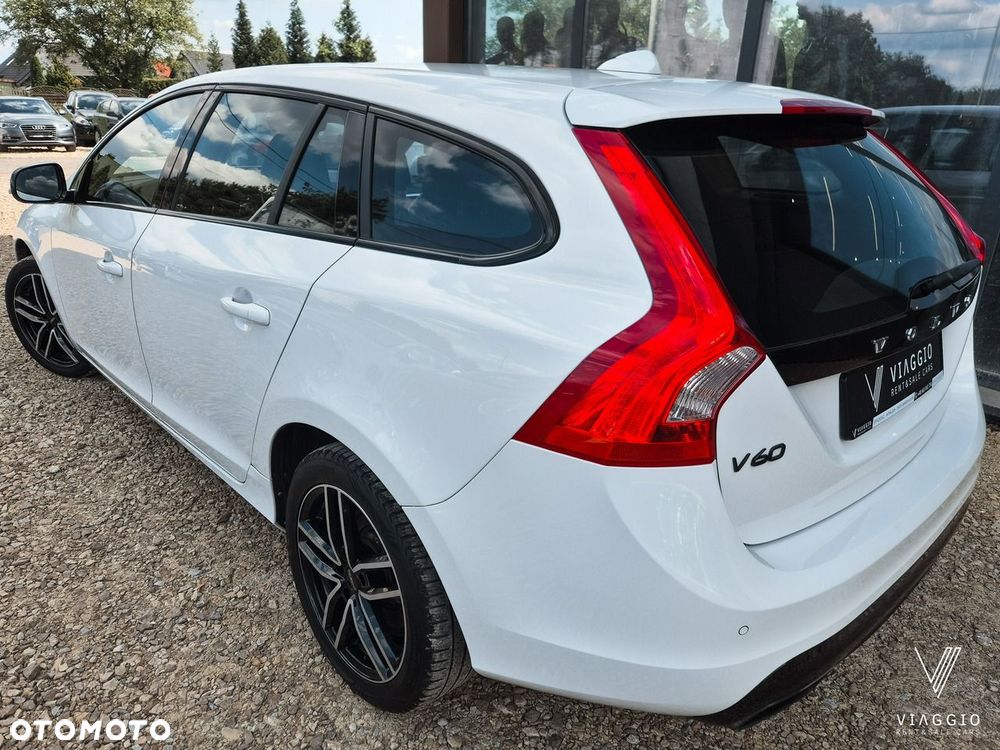 Volvo V60 D3 Momentum - 30