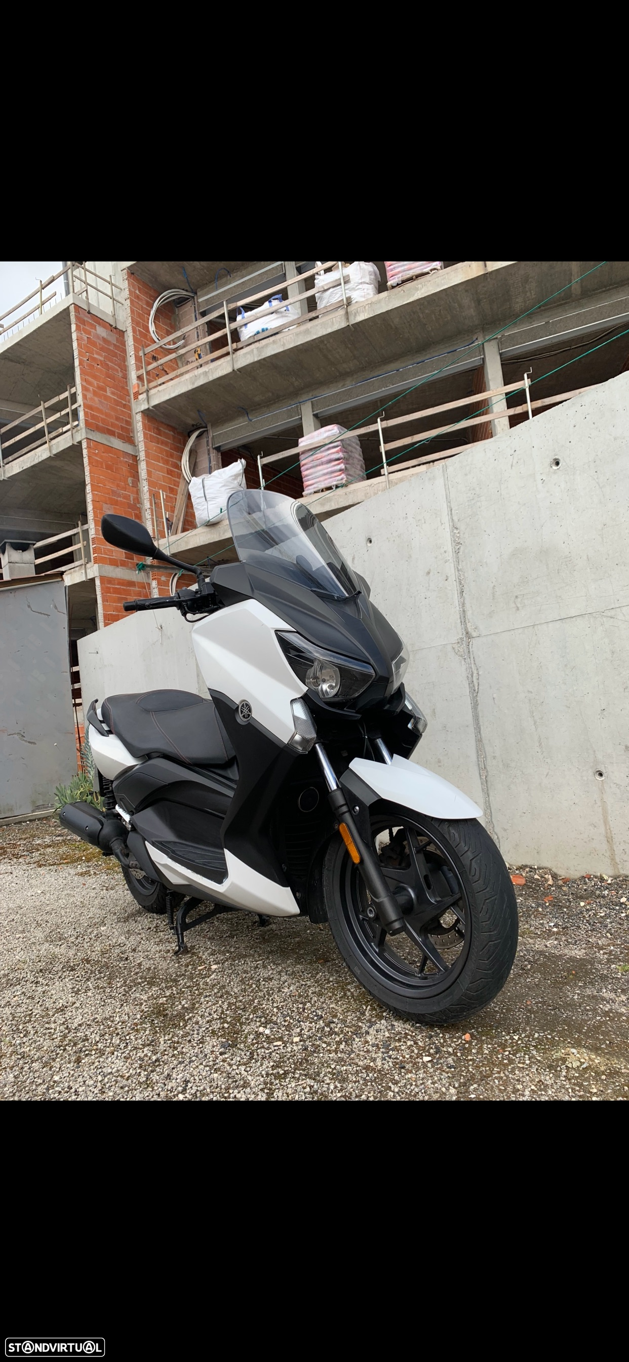 Yamaha X-Max - 2