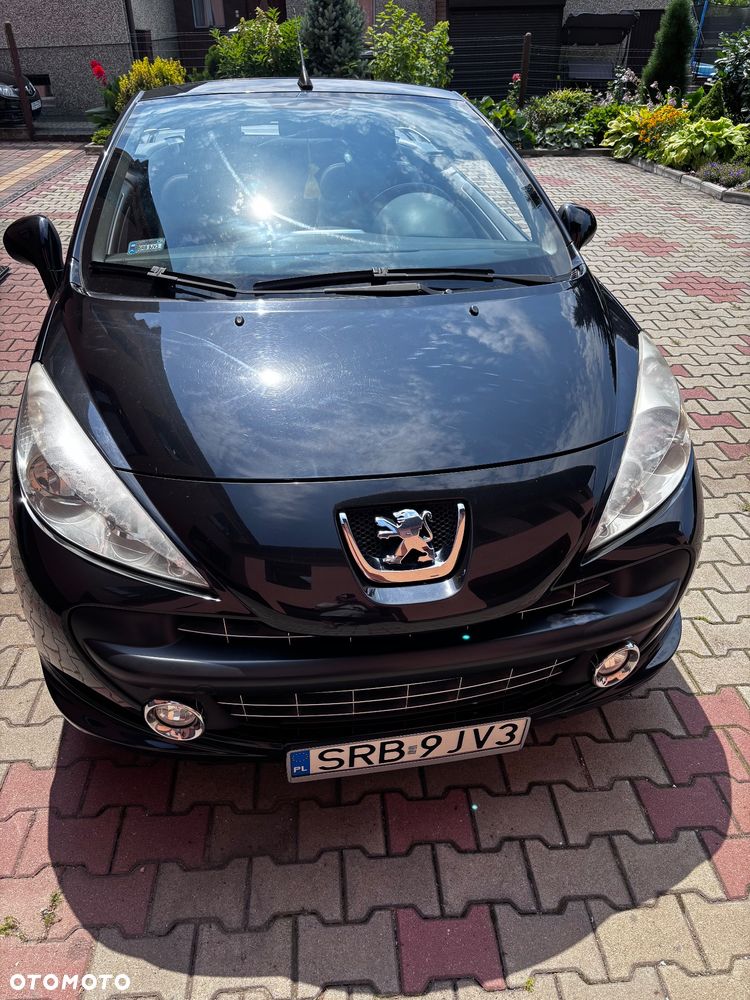 Peugeot 207 - 1
