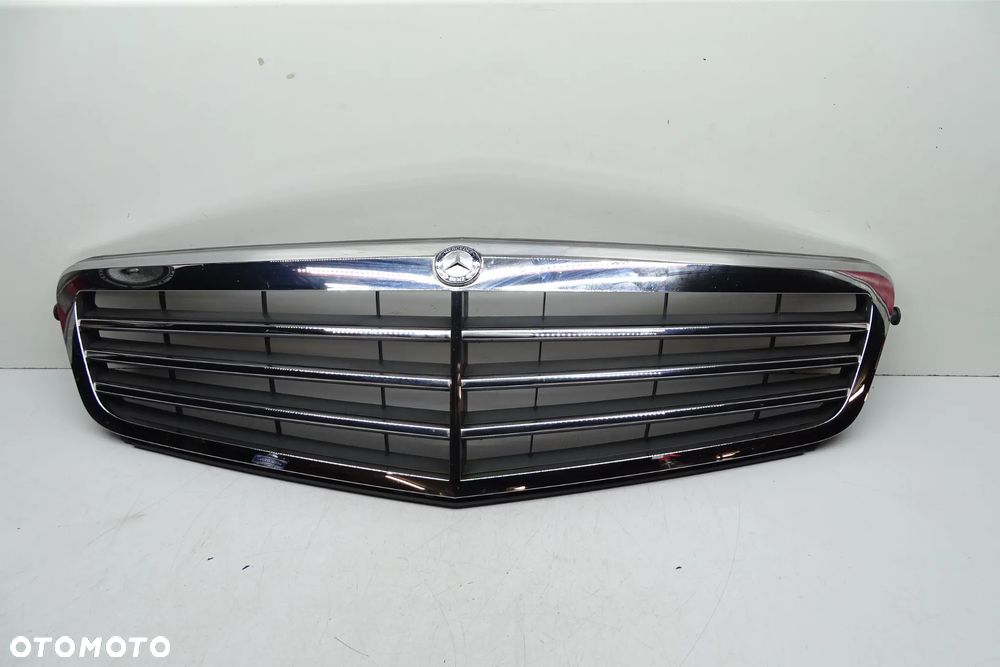 Mercedes C Klasa W204 Grill Atrapa chłodnicy - 1
