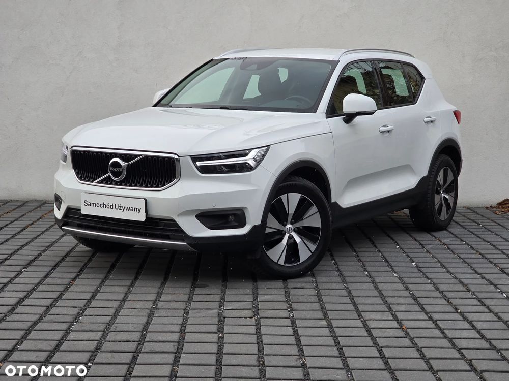 Volvo XC 40 T3 Momentum - 1
