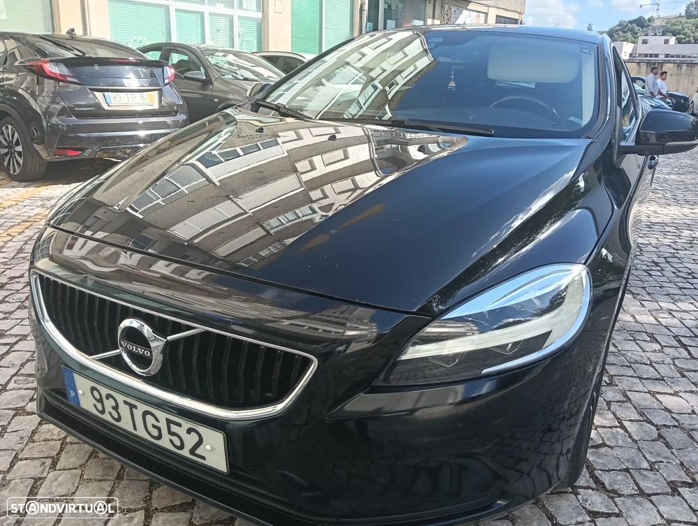 Volvo V40 2.0 D2 Momentum Eco - 11